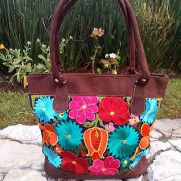 Handbags - Mexican design tote bag from Chiapas